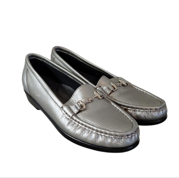 NEW SAS Metro Silver Slip On Tri-Pad Foot-Shape® Comfort Shoe Size 6.5 - Picture 10 of 10